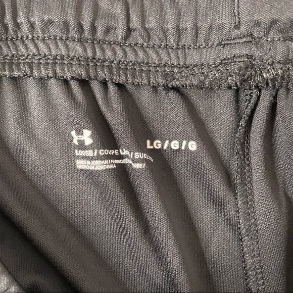 UA Mens Athletic Shorts Size L NWT - Picture 3 of 3